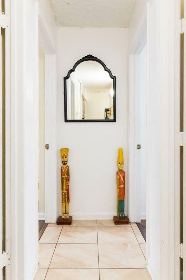 Oasis Near Dfw Airport With Mediterranean Setting Irving Bagian luar foto