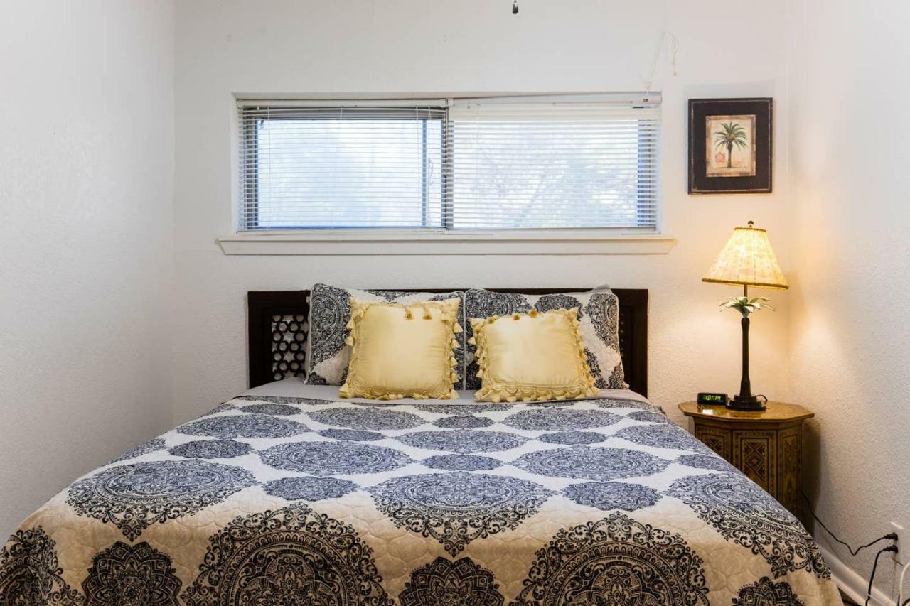 Oasis Near Dfw Airport With Mediterranean Setting Irving Bagian luar foto